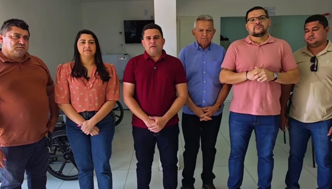 Presidente da Câmara reúne vereadores para visitas a obras em andamento na cidade